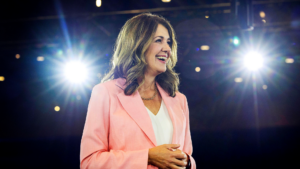 Danielle-Smith-CGY-LeadersDinner-1