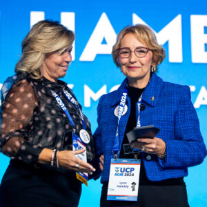 2024 Volunteer of the Year (Central), Lynn Hambly.