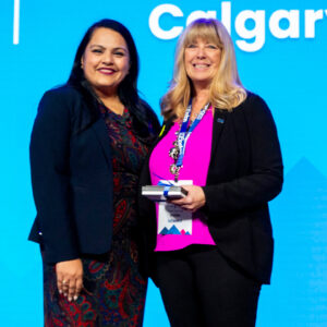 2023 Best Doorknocker, Kelli Taylor.